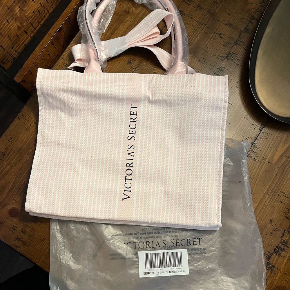 NWT {Victoria’s Secret} Pink & Black stripe tote bag